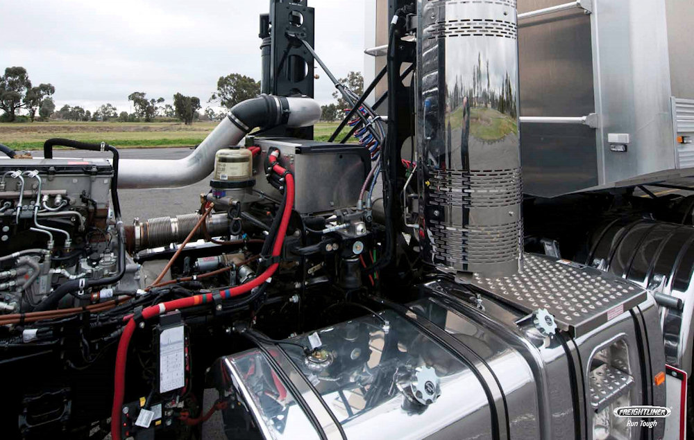 Engines  Freightliner Trucks